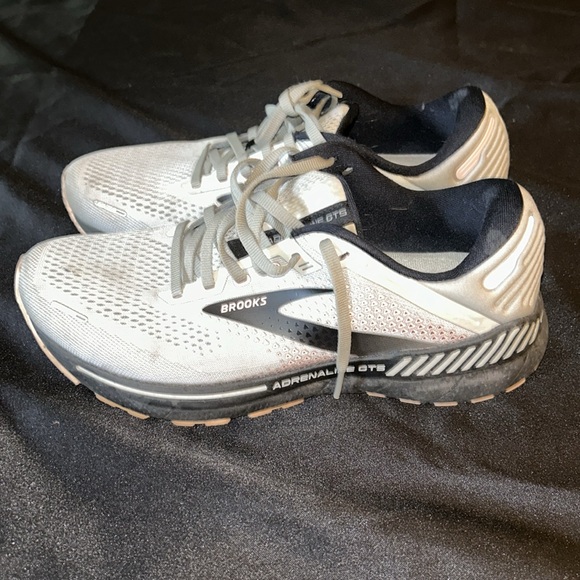 Brooks adrenaline CT’s size wide - Picture 4 of 7
